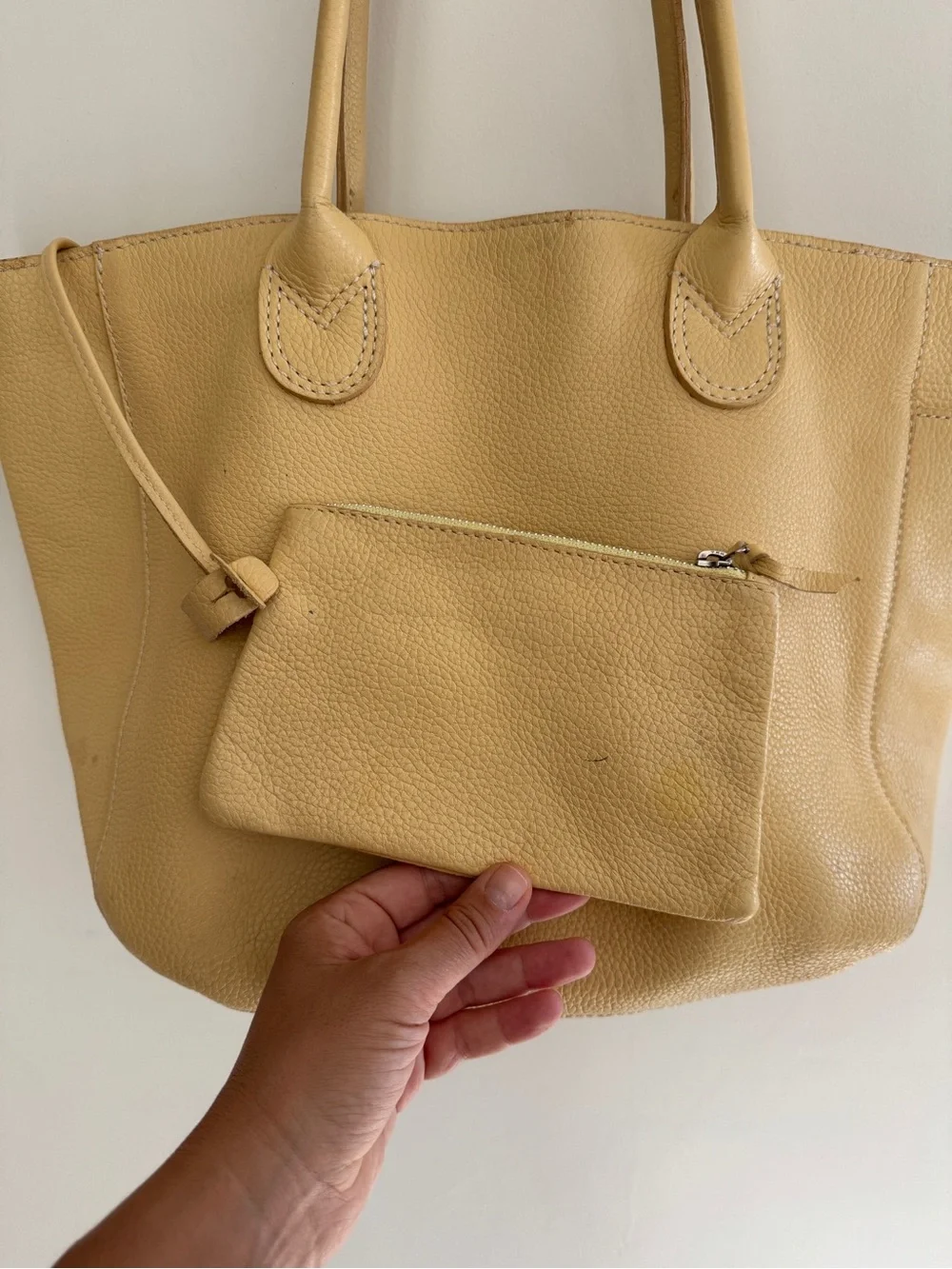 Unisa Resort Vintage Butter Yellow Leather Tote with Matching Coin Purse
